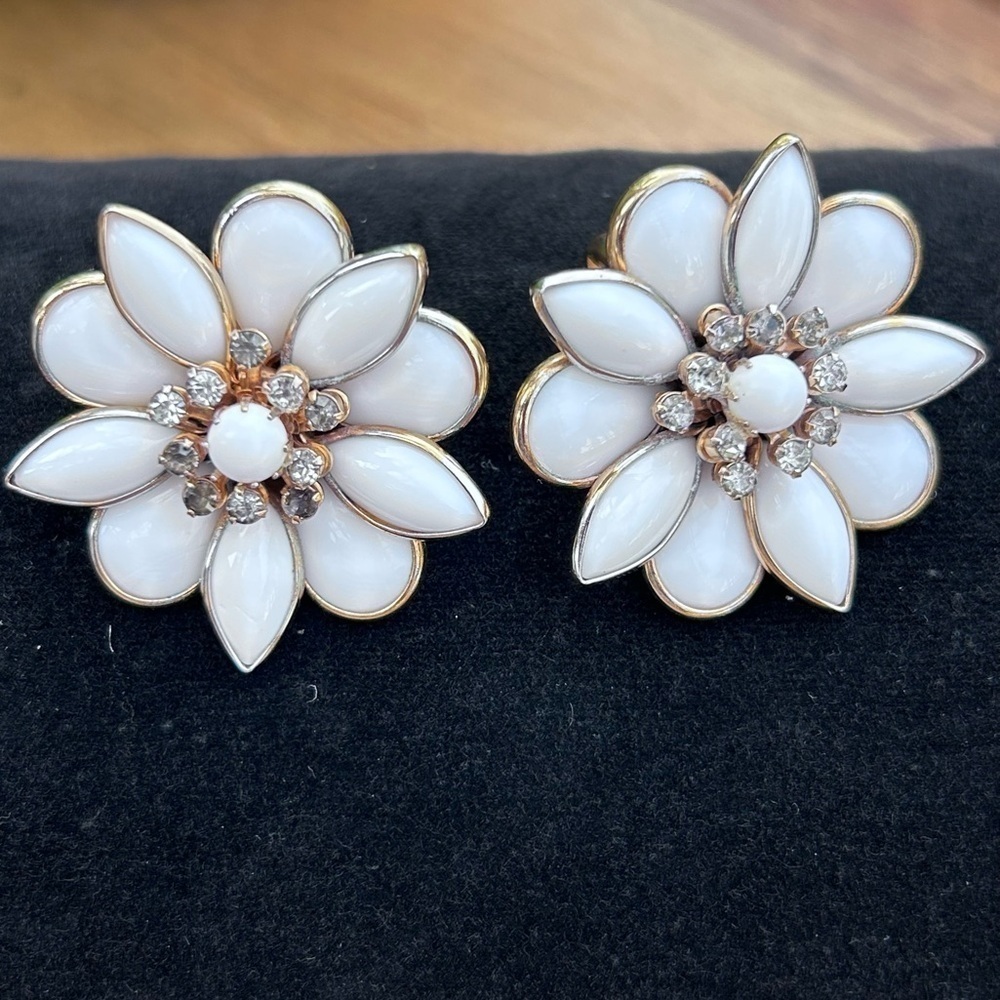 Vintage Kramer Milk Glass Rhinestone Flower Earrings